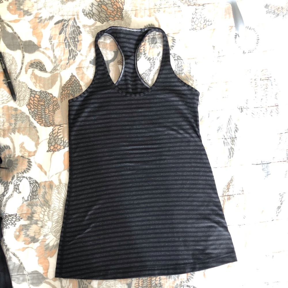 Lululemon micro/macro stripe CRB, size 6 or 8